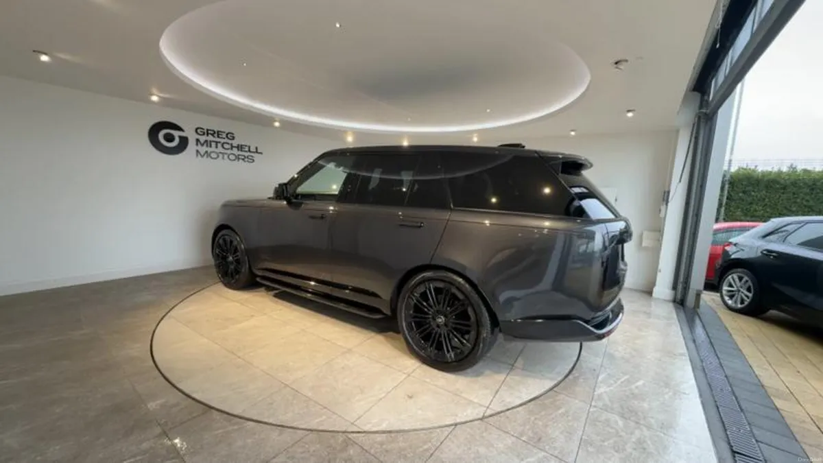 Land Rover Range Rover 3.0 D350 Autobiography 4dr - Image 5