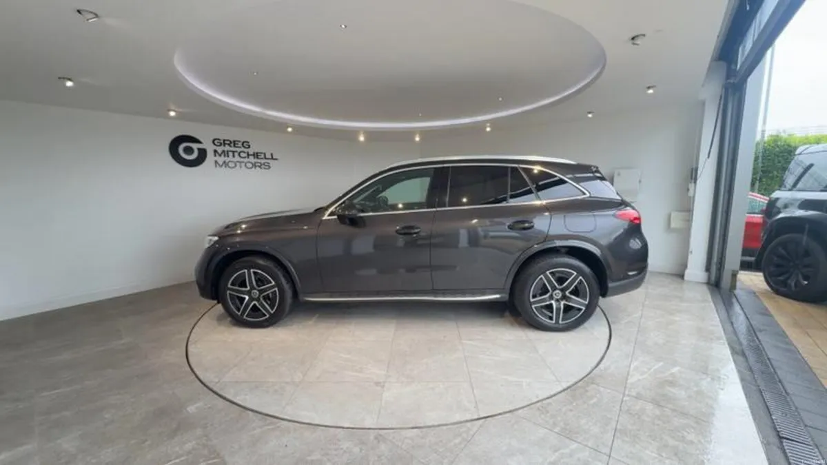 Mercedes-Benz GLC GLC 300e 4Matic AMG Line 5dr 9G- - Image 5