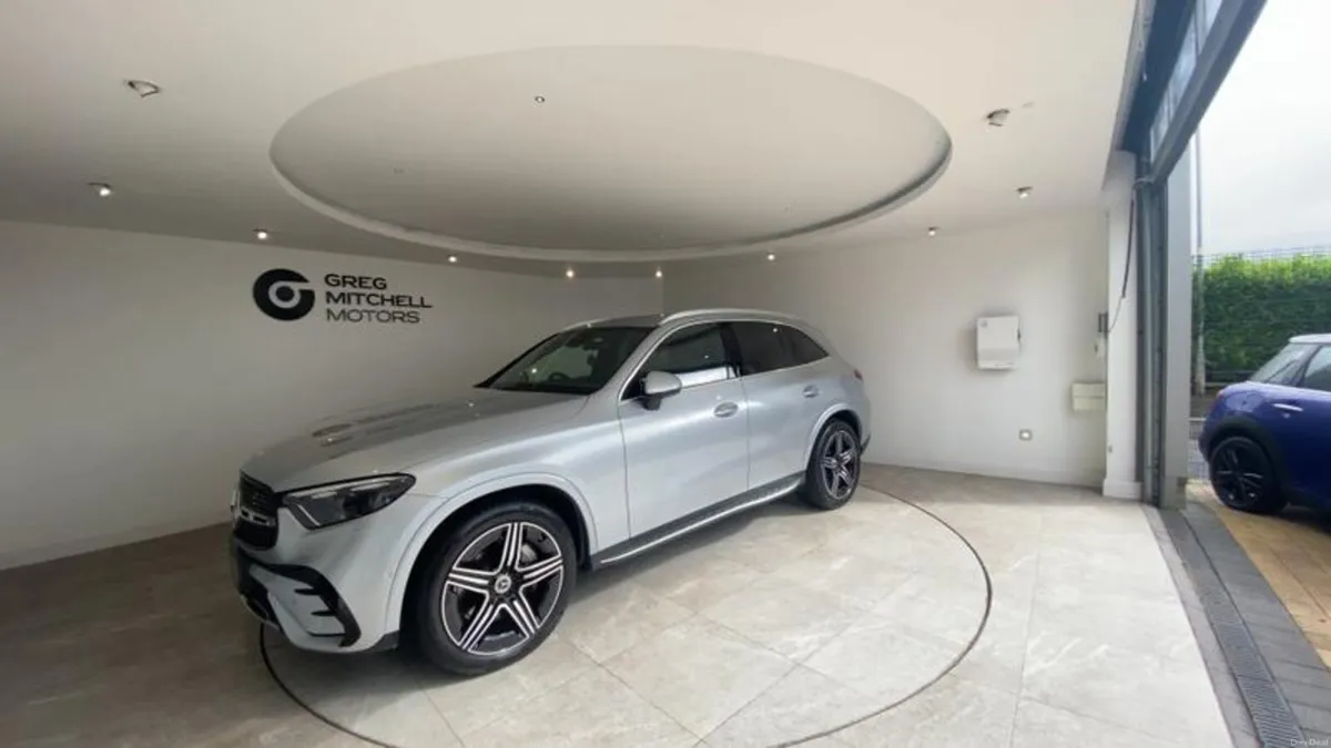 Mercedes-Benz GLC GLC 300d 4Matic AMG Line Premium - Image 4