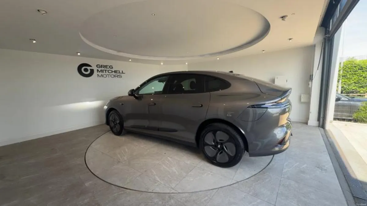 MG IM6 300kW Long Range 100kWh 5dr Auto - Image 5