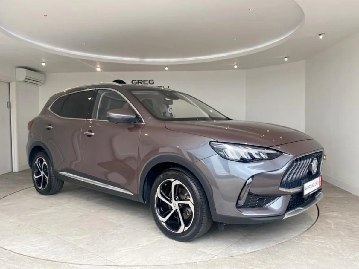 MG HS 1.5 T-GDI PHEV Trophy 5dr Auto - Image 1