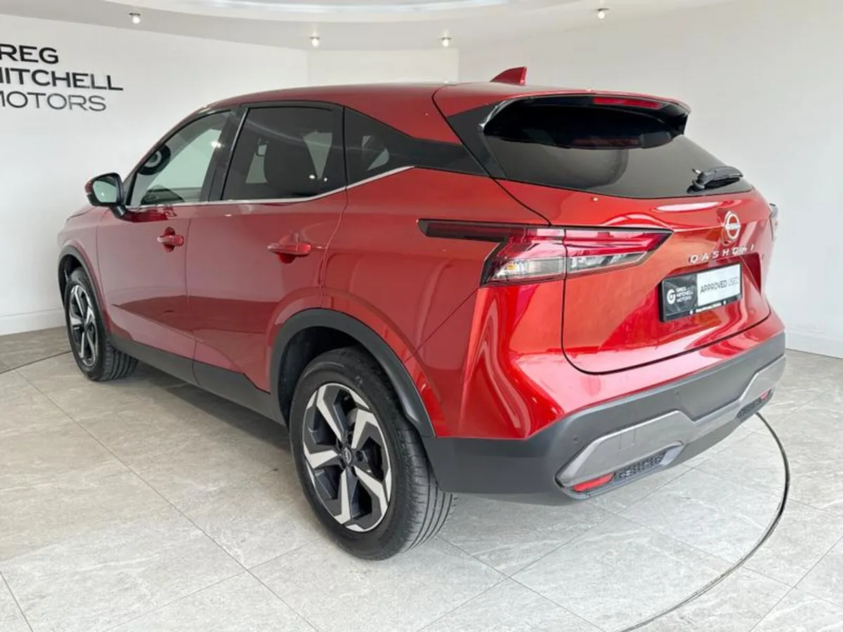 Nissan Qashqai 1.3 DiG-T MH N-Connecta 5dr - Image 5