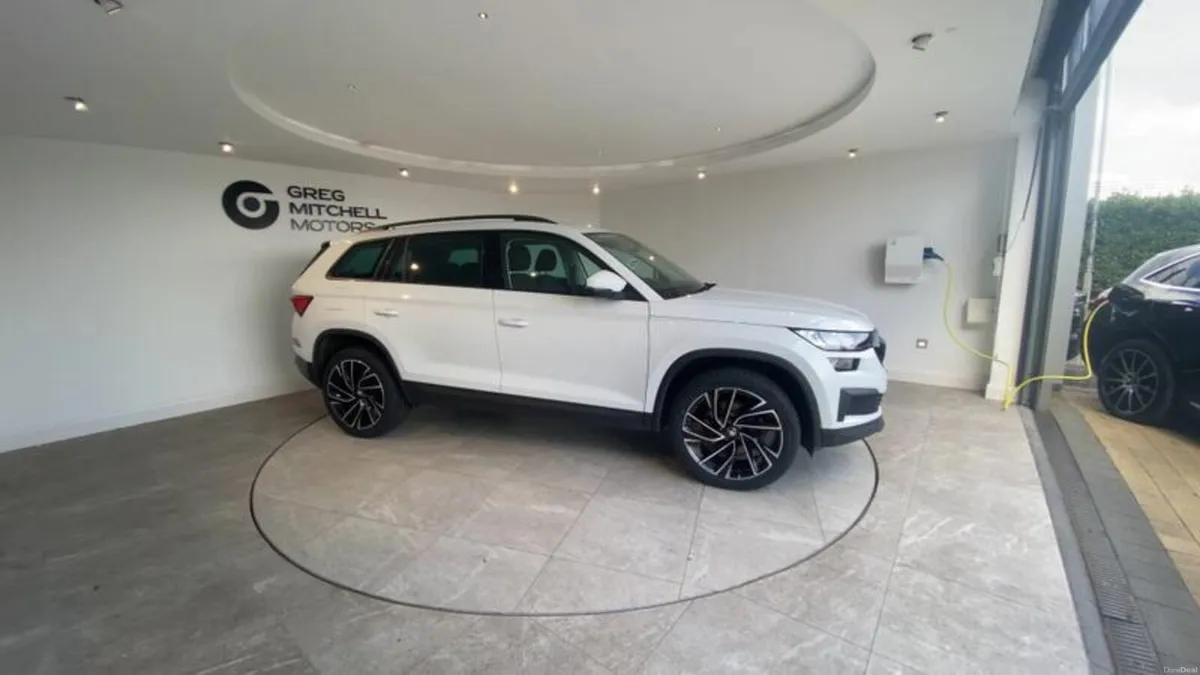 Skoda Kodiaq 2.0 TDI SE Drive 5dr DSG [7 Seat] - Image 6
