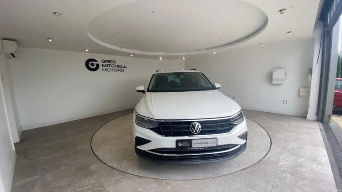 Volkswagen Tiguan 1.5 TSI Active 5dr - Image 2