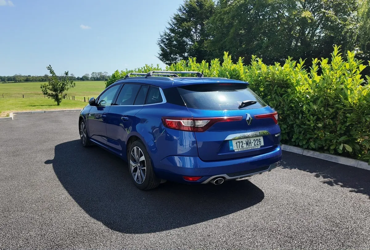 Renault Megane IV Sport Tourer GT Line NA 5DR 2017 - Image 2
