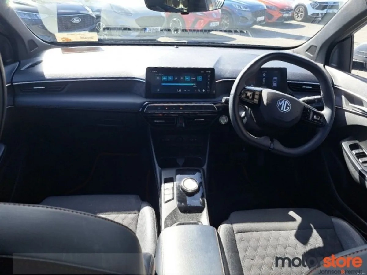 MG MG3  EXCLUSIVE HYBRID+ 5DR AUTO - Image 3