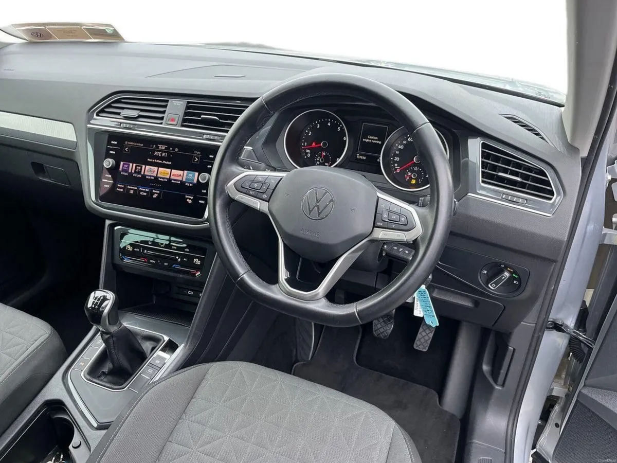 Volkswagen Tiguan 1.5 TSI 130HP Life - Image 6