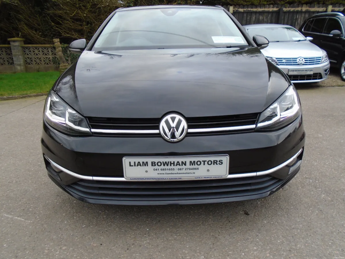 Volkswagen Golf 2018,1.2 tsi auto,low kms,camera - Image 4