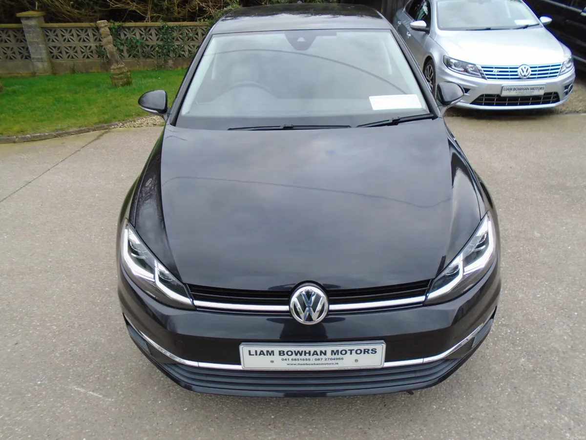 Volkswagen Golf 2018,1.2 tsi auto,low kms,camera - Image 3