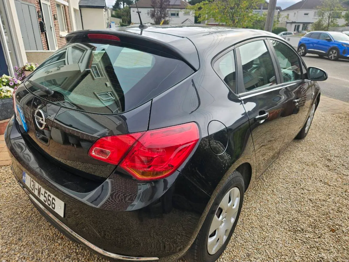 Opel Astra 1.4p 5 dr - Image 4