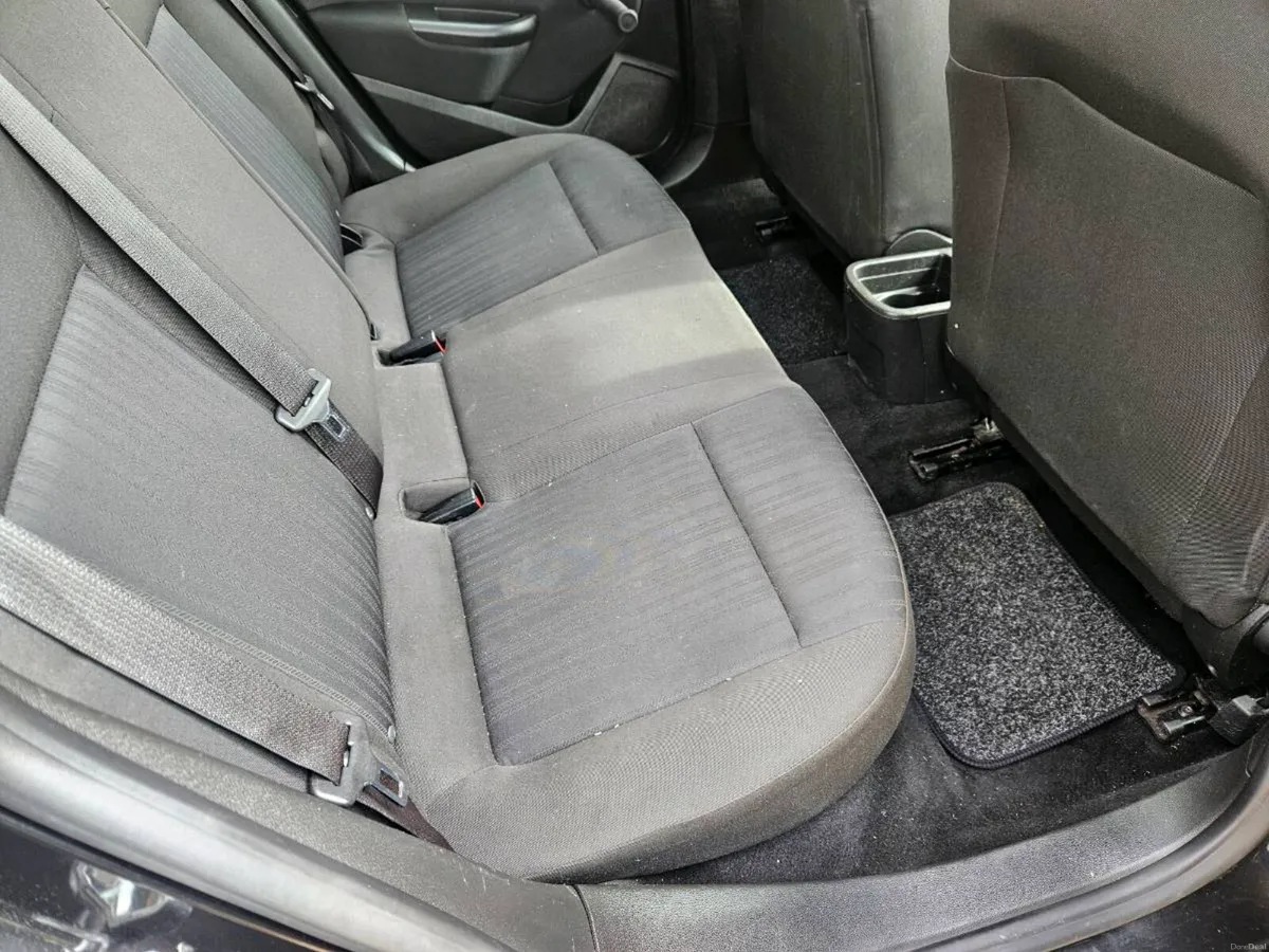Opel Astra 1.4p 5 dr - Image 6