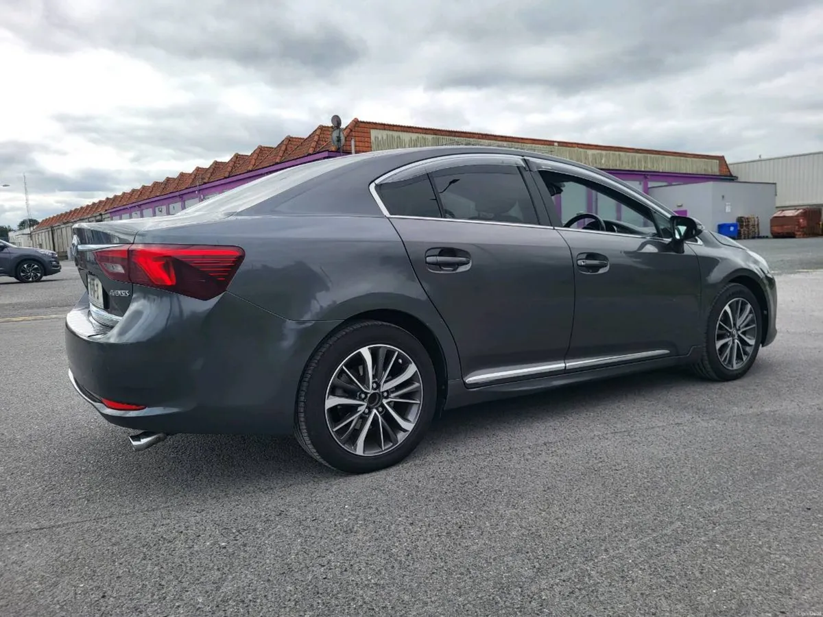 181 Toyota Avensis 90k kms!!!!! - Image 3