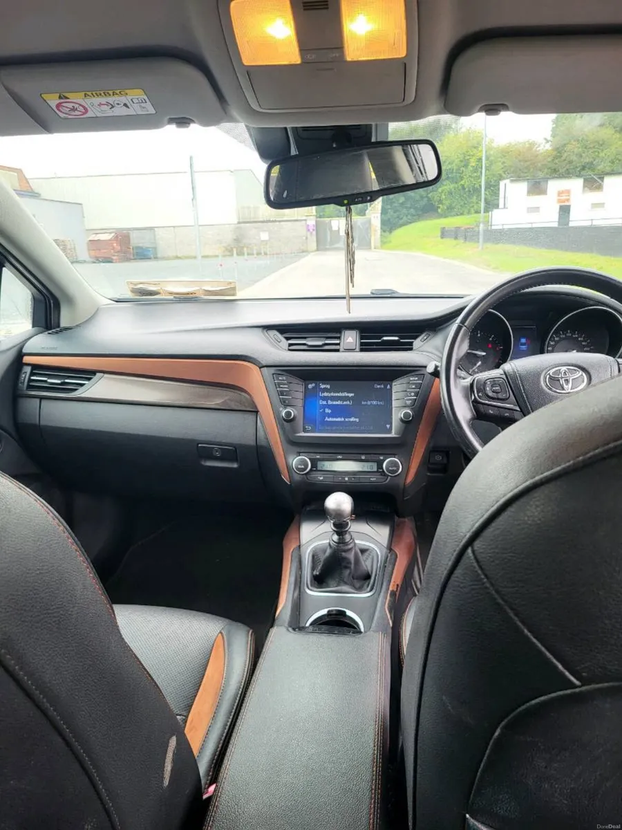 181 Toyota Avensis 90k kms!!!!! - Image 6