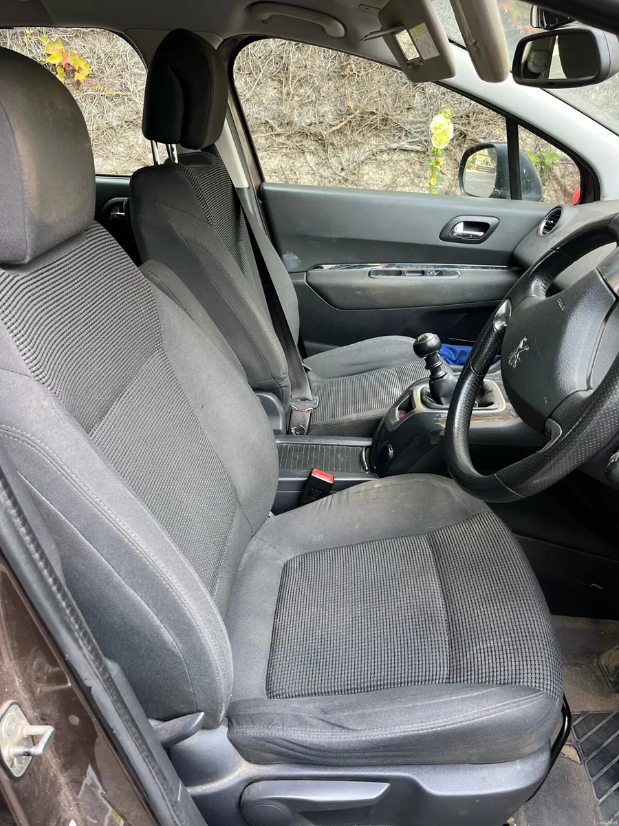 Peugeot 5008 - Image 6