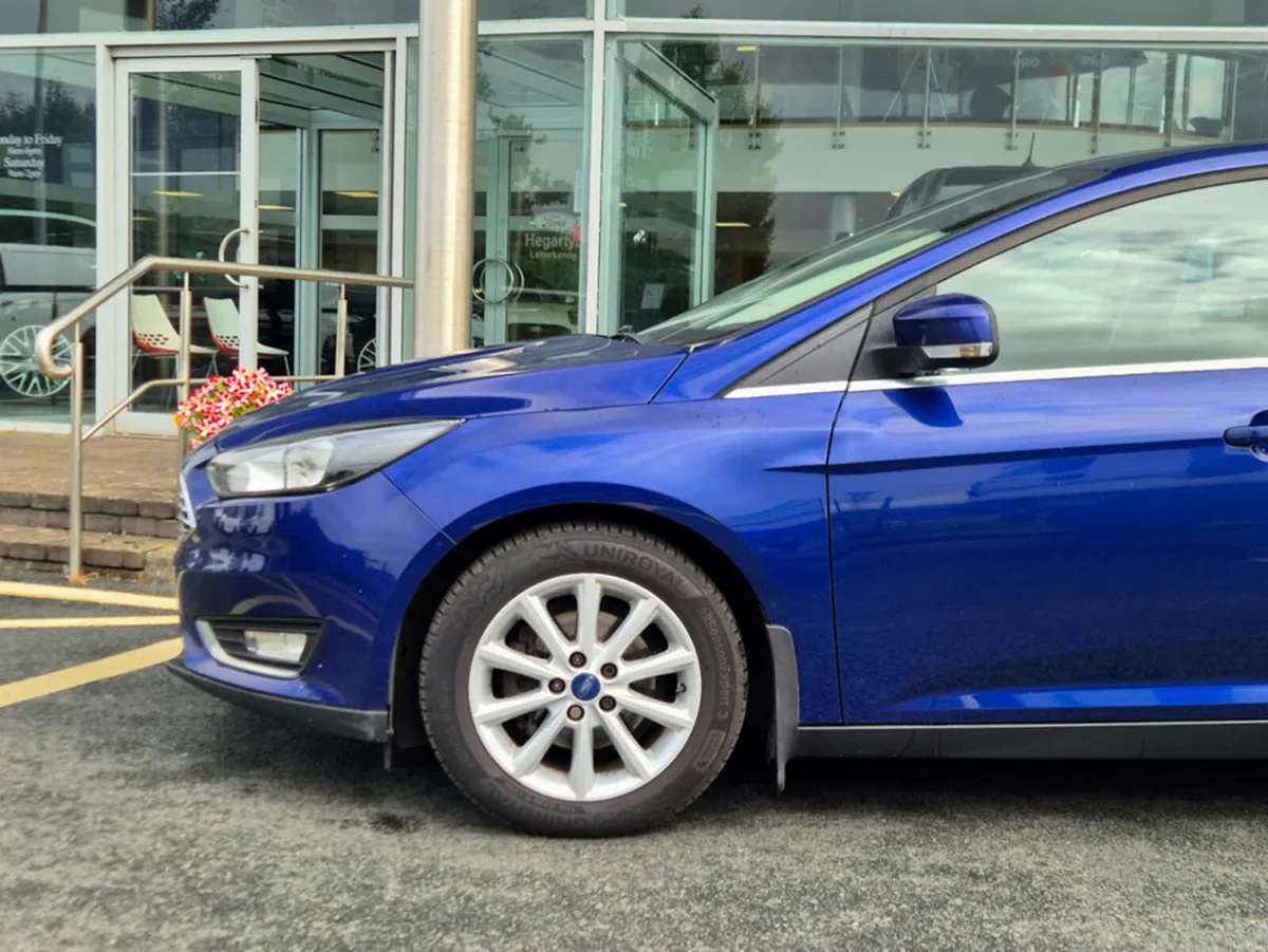 Ford Focus TITANIUM 1.5 TD 95PS 6SPEED 4DR - Image 6
