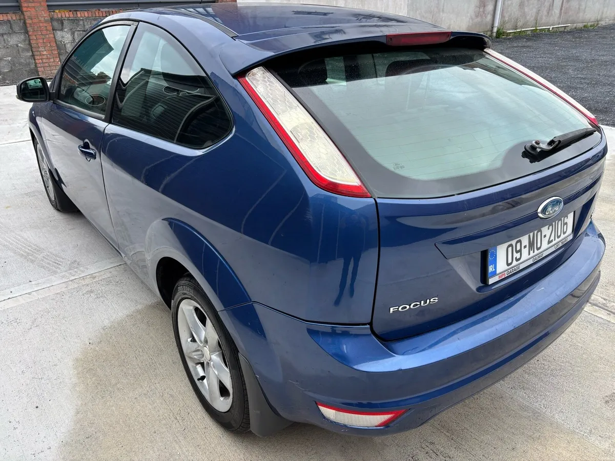 Car - Image 4