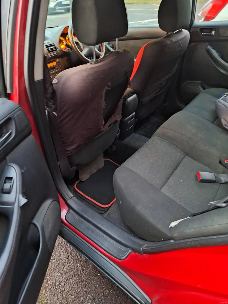 2005 Toyota Avensis - Image 4