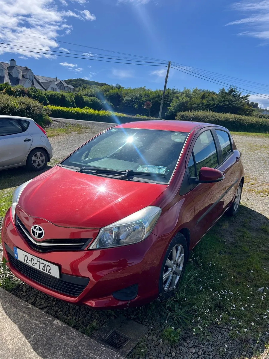 2012 Toyota Yaris - Image 4