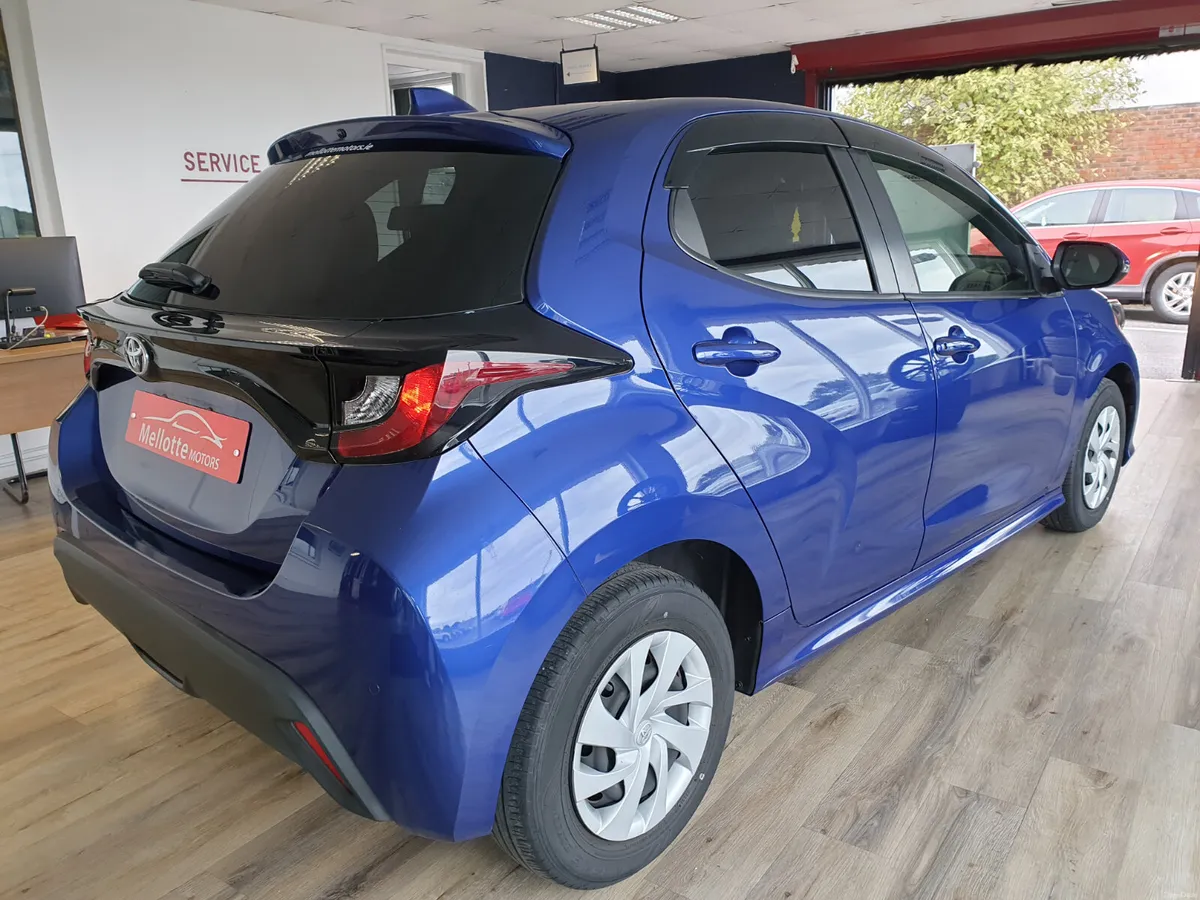 TOYOTA YARIS 1.0 AUTO**ONLY 11000 KMS** - Image 6