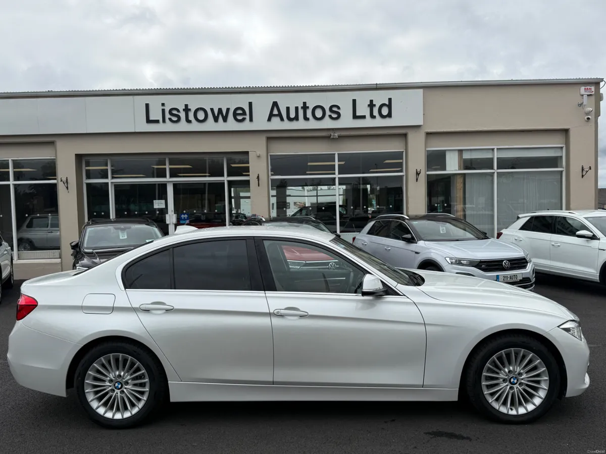 182 BMW 3 SERIES 2.0 190BHP LUXURY *REVERSE CAMERA - Image 1