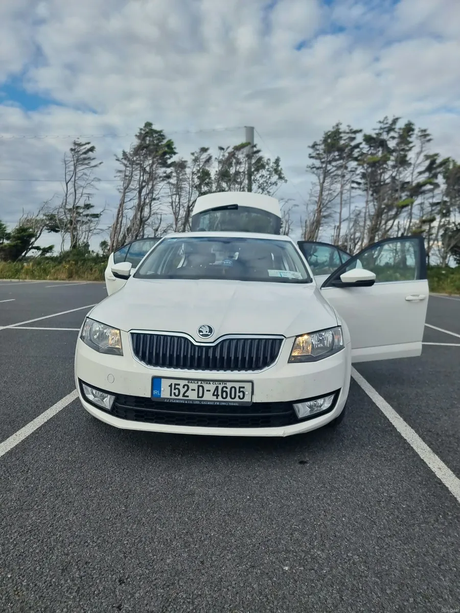 Skoda Octavia 2015 Low Mileage 1.6 Diesel - Image 3
