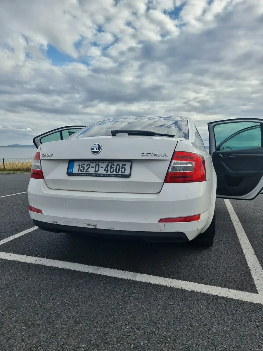 Skoda Octavia 2015 Low Mileage 1.6 Diesel - Image 6