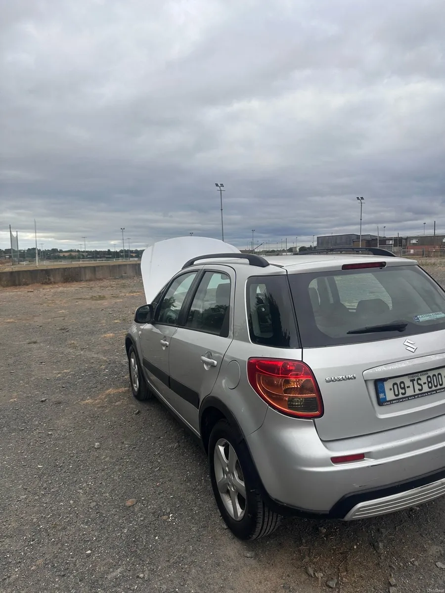 Suzuki SX4 SUV - Image 4