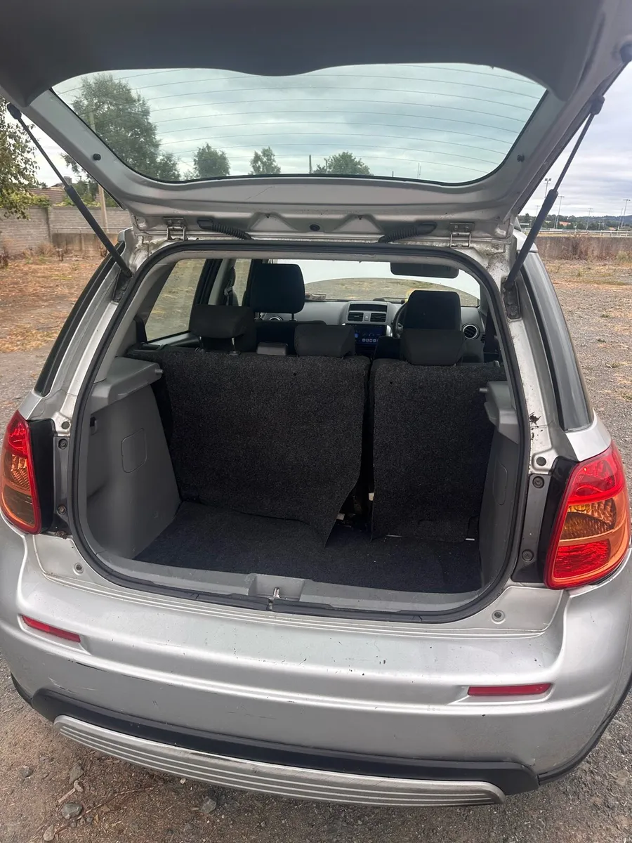 Suzuki SX4 SUV - Image 6