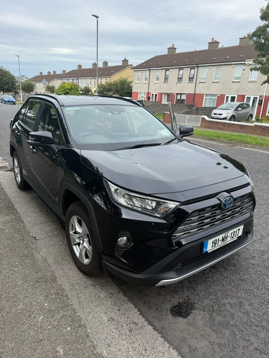 Toyota Rav 4 - Image 2