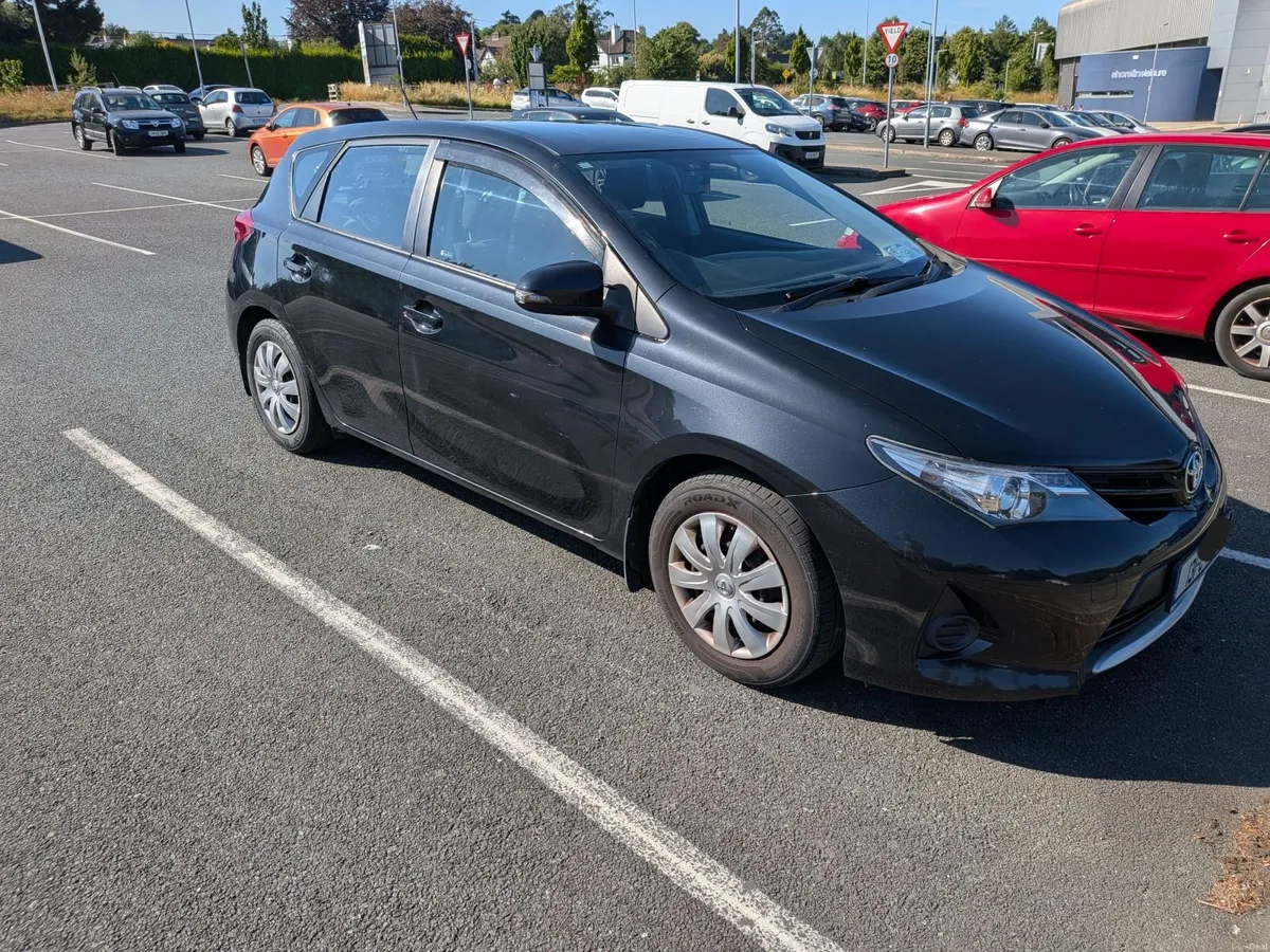 Toyota Auris 2013 - Image 5