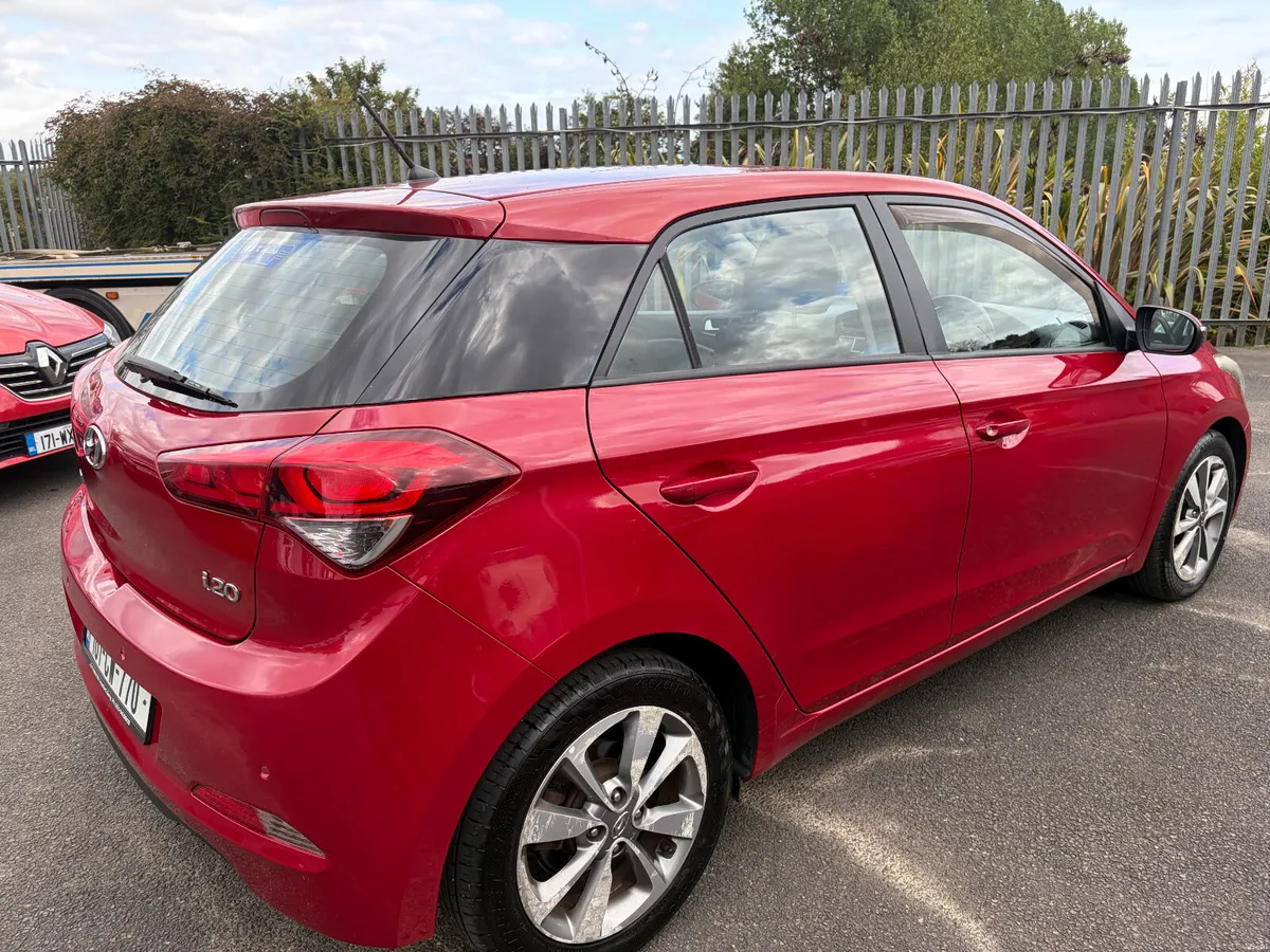 Hyundai i20 2016, 1.1 CDRi Deluxe - Image 3