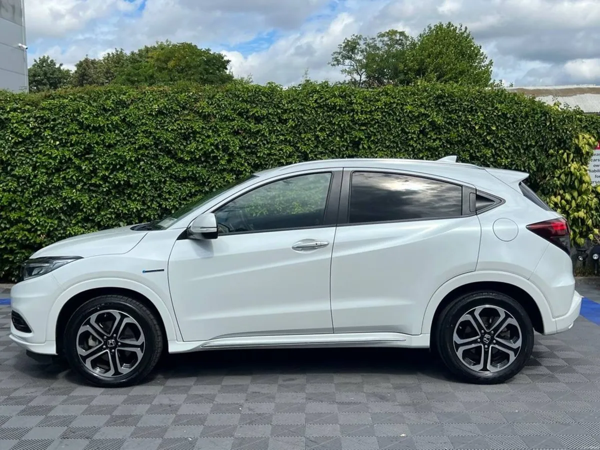 Honda Vezel 1.5 HYBRID AUTO // SERVICE HISTORY // - Image 3