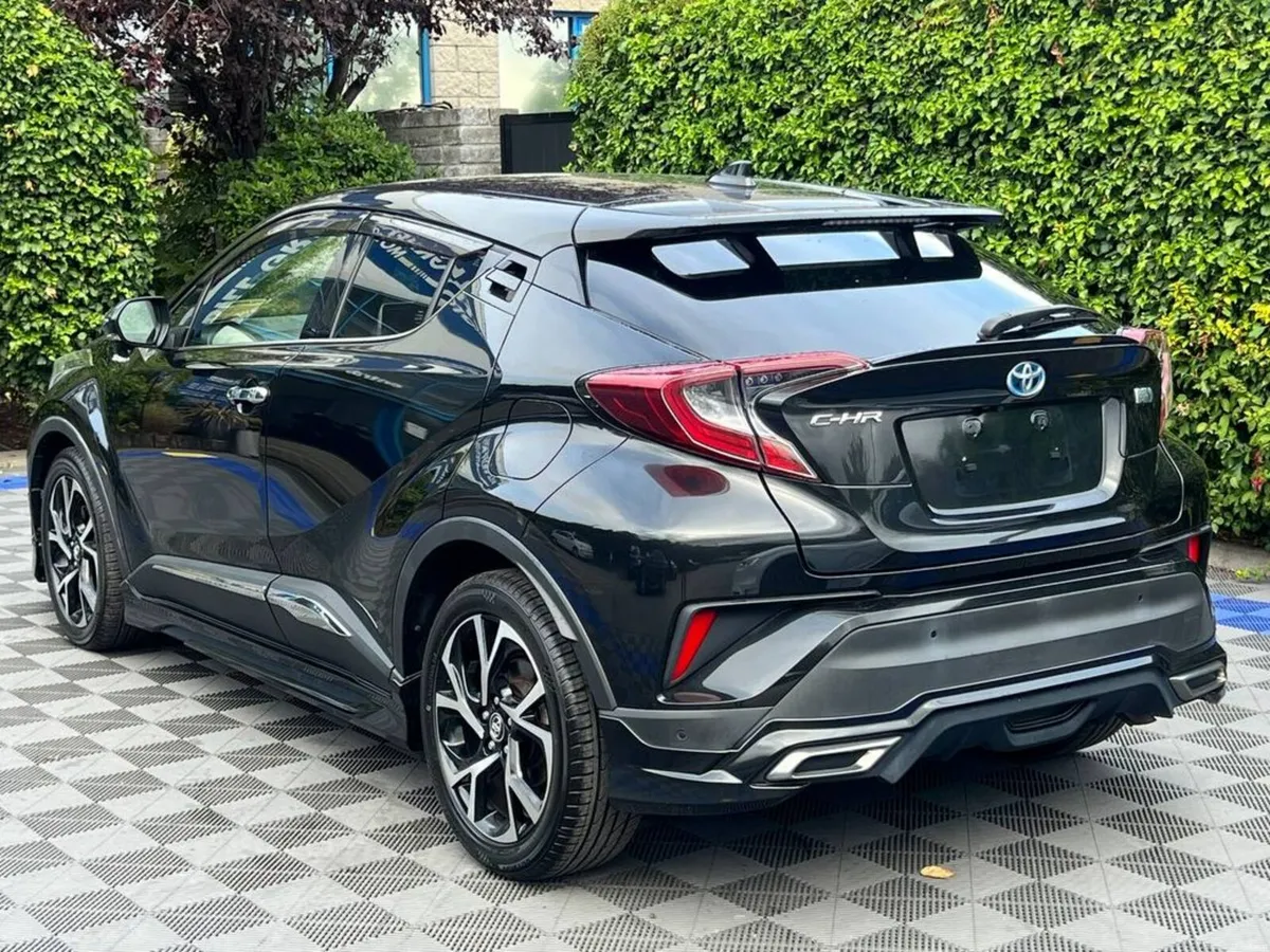 Toyota C-HR G-LED EDITION 1.8 HYBRID AUTO // MODEL - Image 5