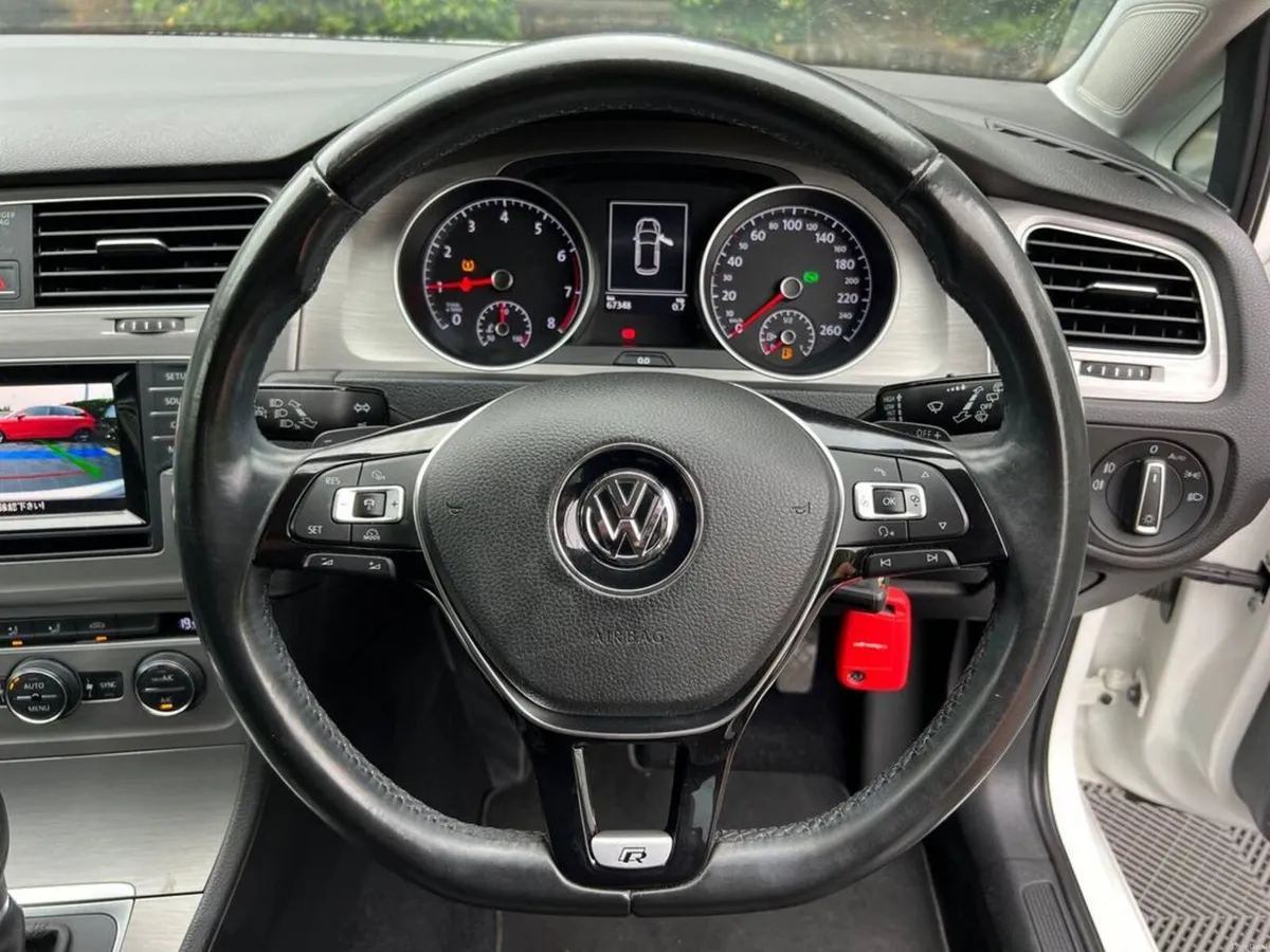 Volkswagen Golf COMFORTLINE R-LINE PACK 1.2 TSI AU - Image 4