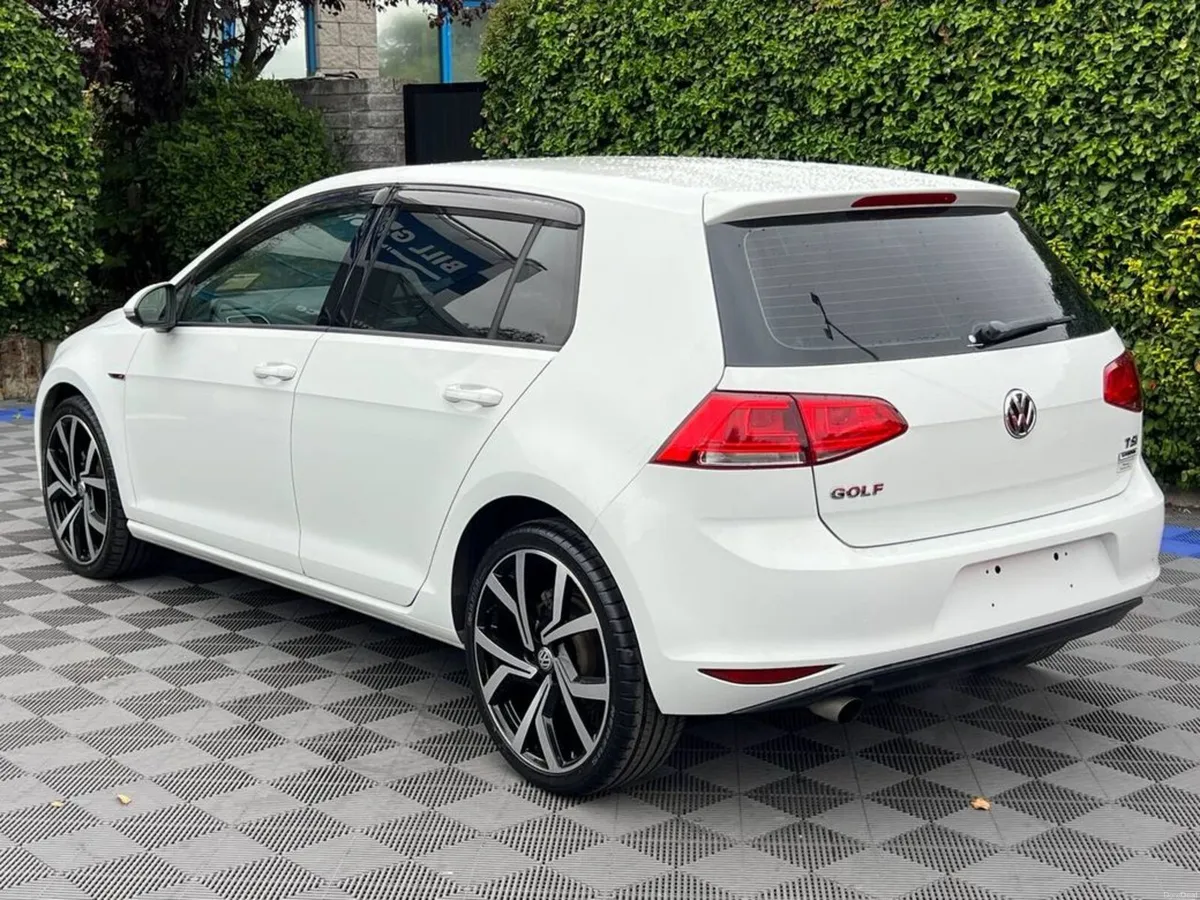 Volkswagen Golf COMFORTLINE R-LINE PACK 1.2 TSI AU - Image 5