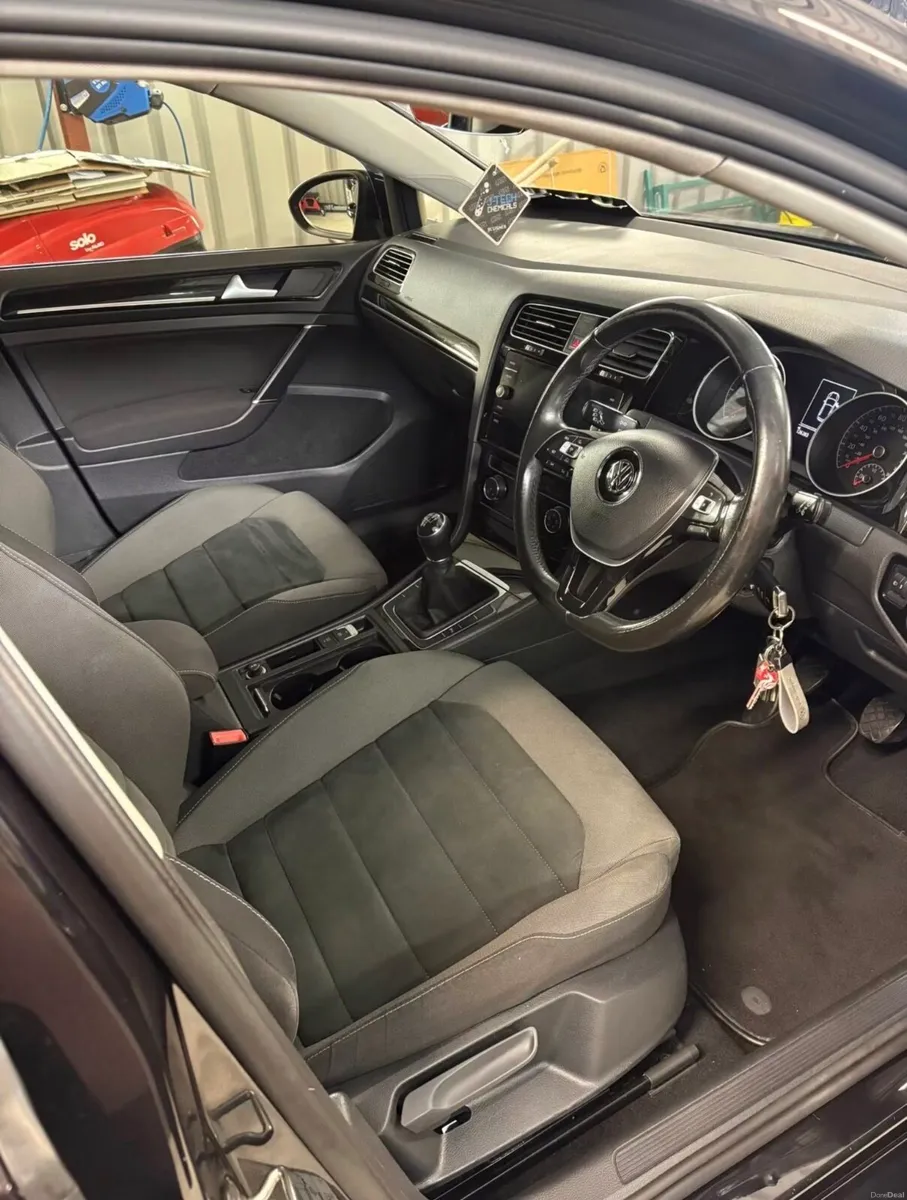 2017 Volkswagen Golf GT 1.6TDI Manual - Image 5