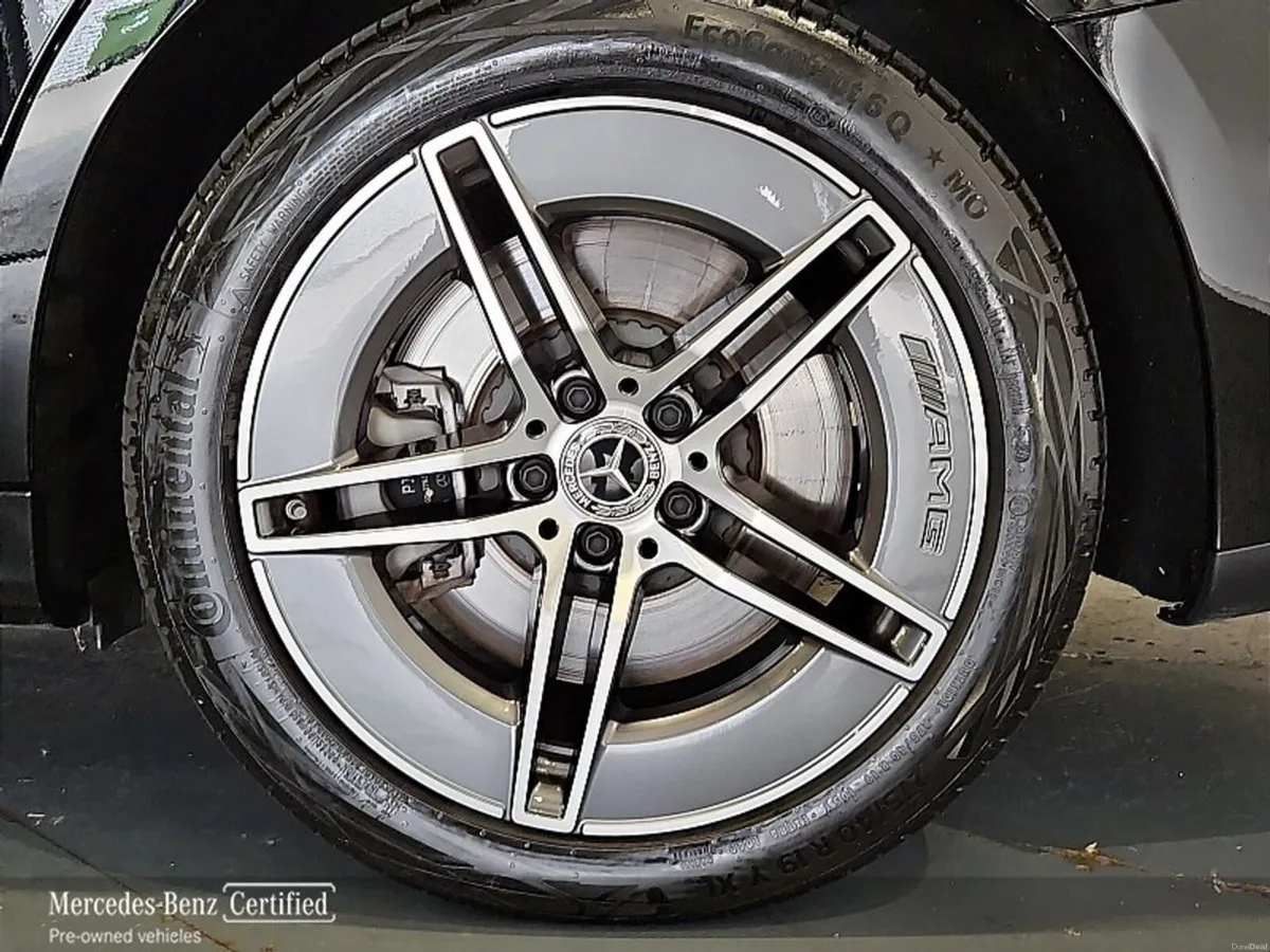 Mercedes-Benz E-Class E300de AMG Line Plus - Image 5
