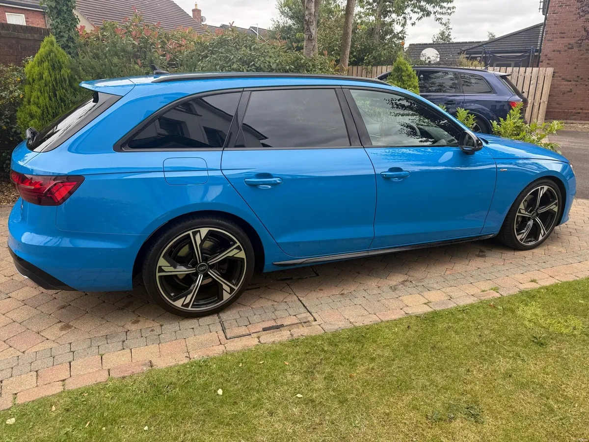 2022 Audi A4 TDI BLACK EDITION QUATTRO 205BHP AUTO - Image 5