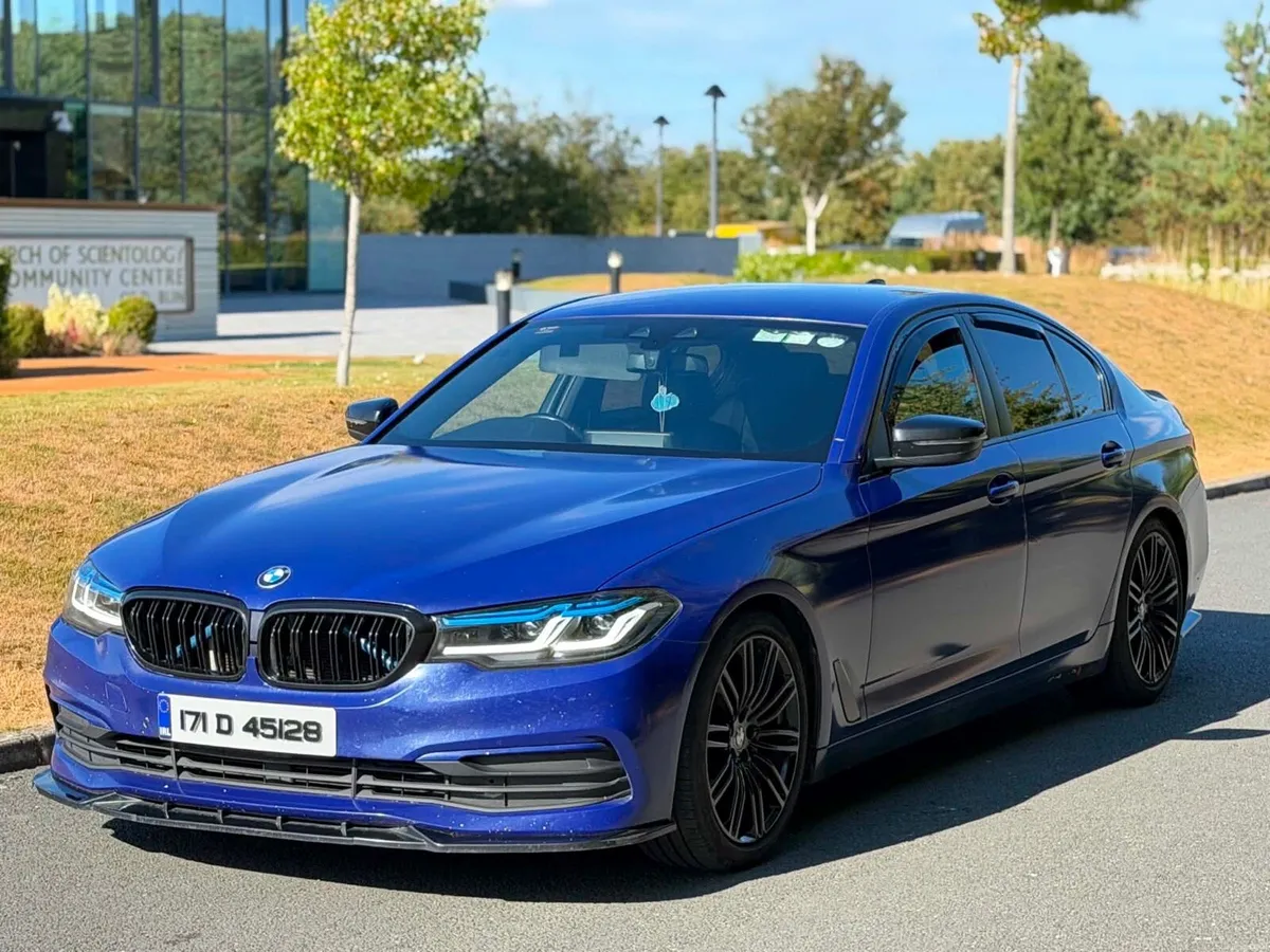 Bmw 520d G30 2017 - Image 2