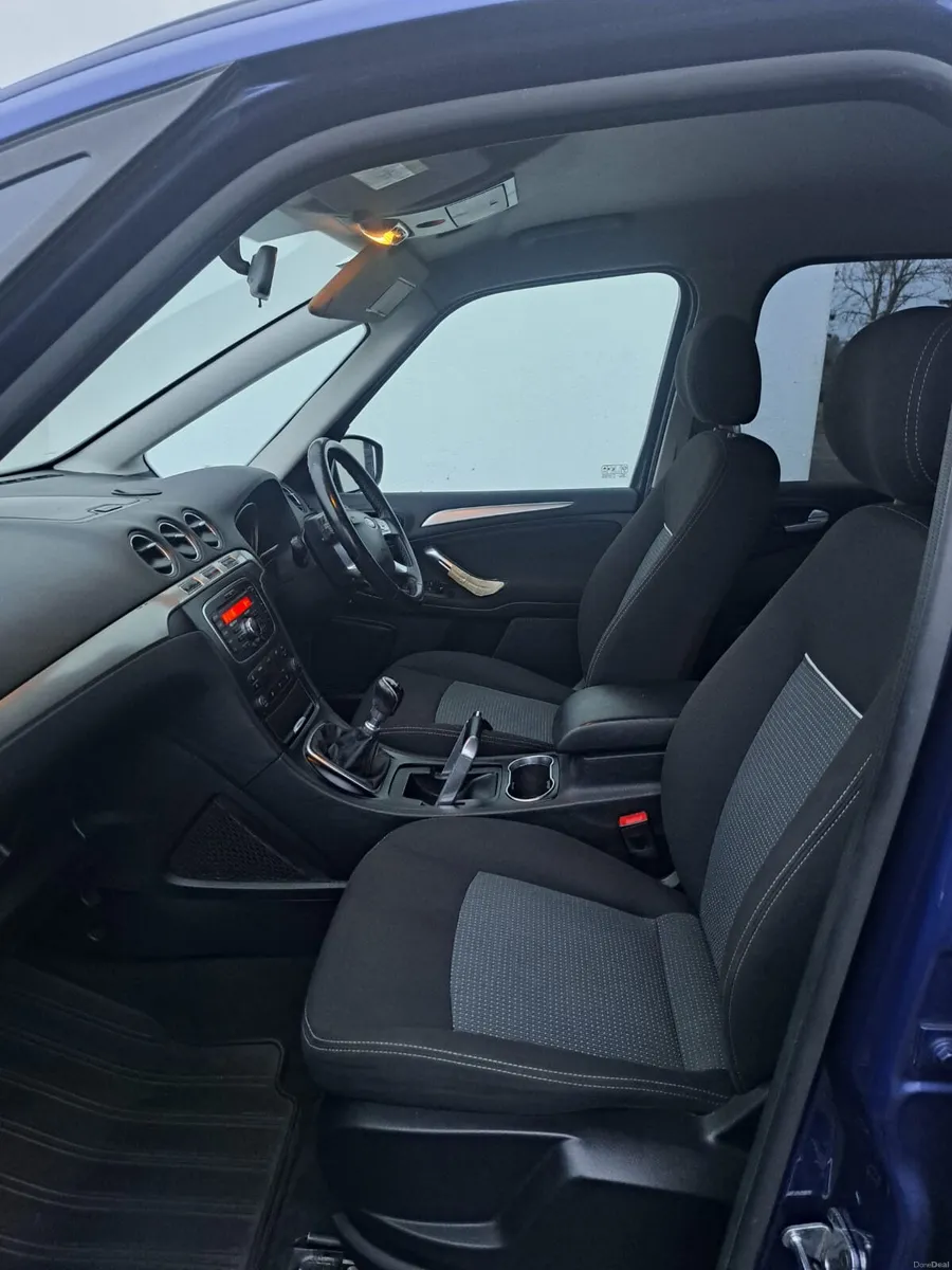 Ford galaxy - Image 6
