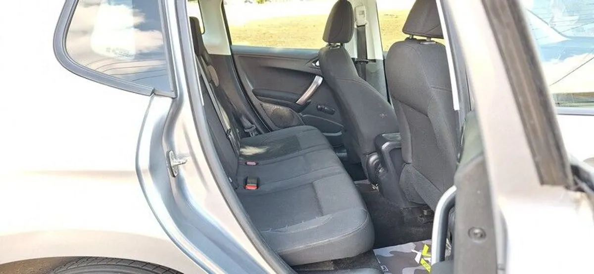 2014 Peugeot 2008 - Image 5