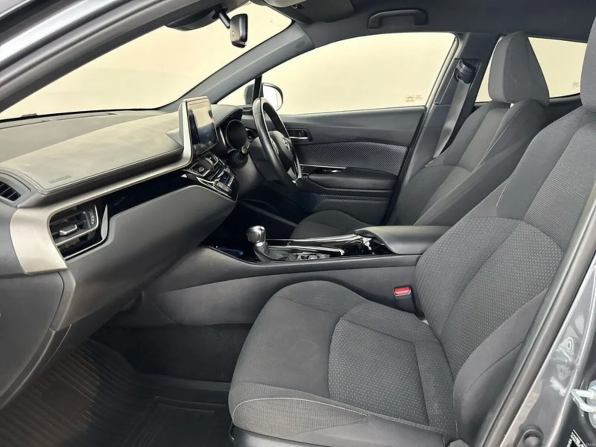 Toyota C-HR HYBRID LUNA SPORT - Image 6