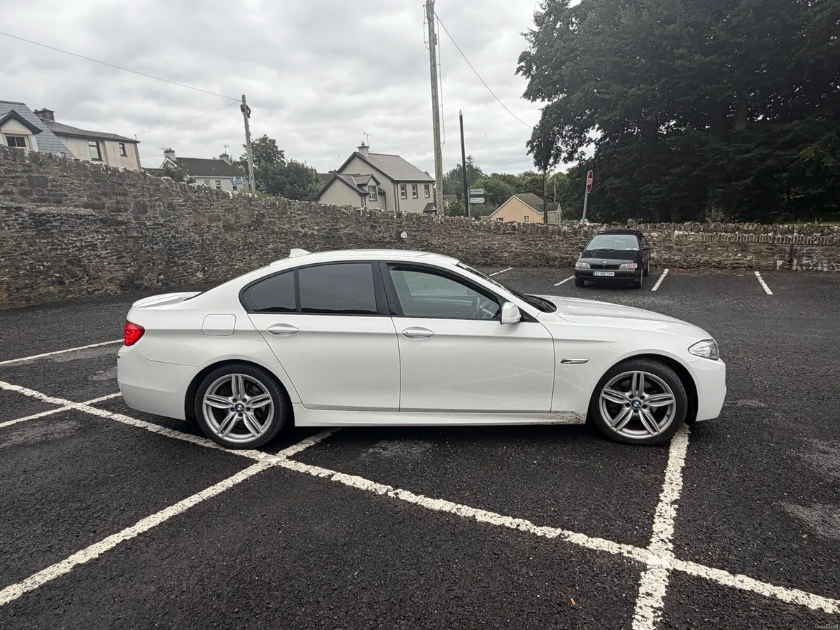 BMW 520 M Sport 2013 - Image 2