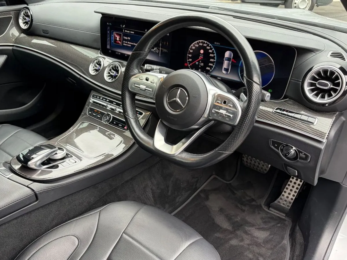 Mercedes-Benz CLS CLS300D AMG PREMIUM 4DR Auto - Image 2