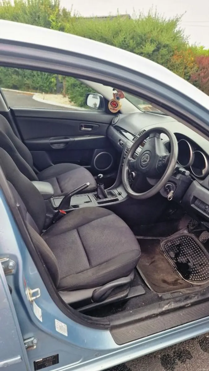 2008 Mazda 3 - Image 4