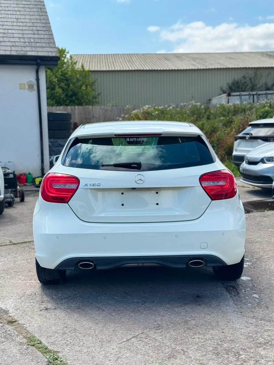 MERCEDES A180 1.6L Petrol Auto 2014 38000KM 2 KEYS - Image 4