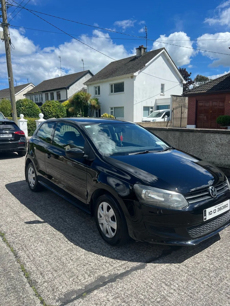 2010 Volkswagen Polo - Image 1