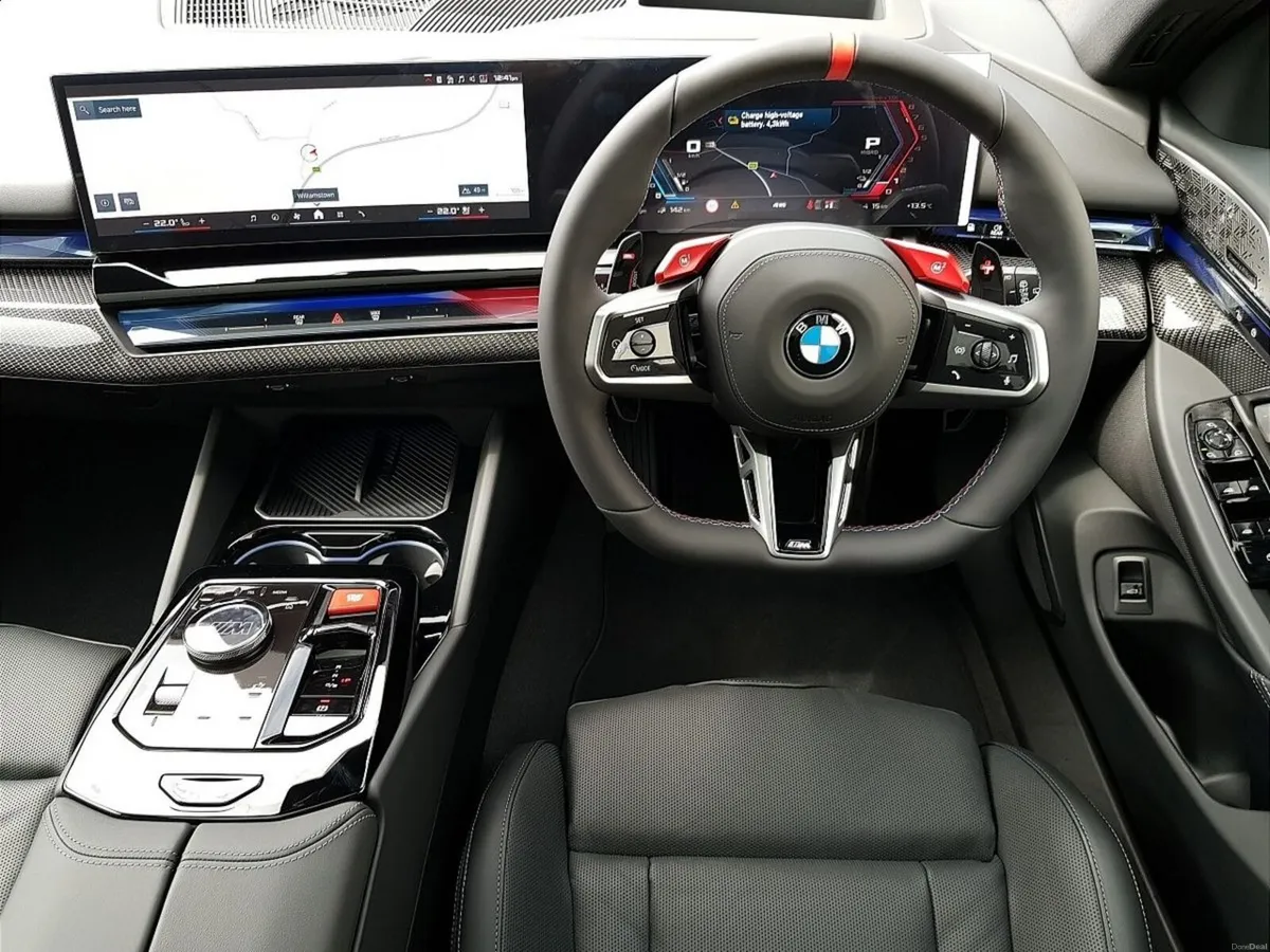 BMW M5 Touring - Image 5