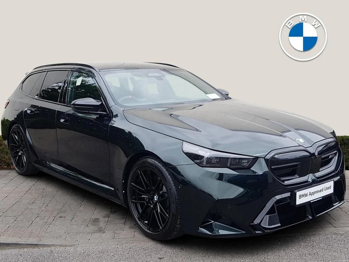 BMW M5 Touring - Image 1