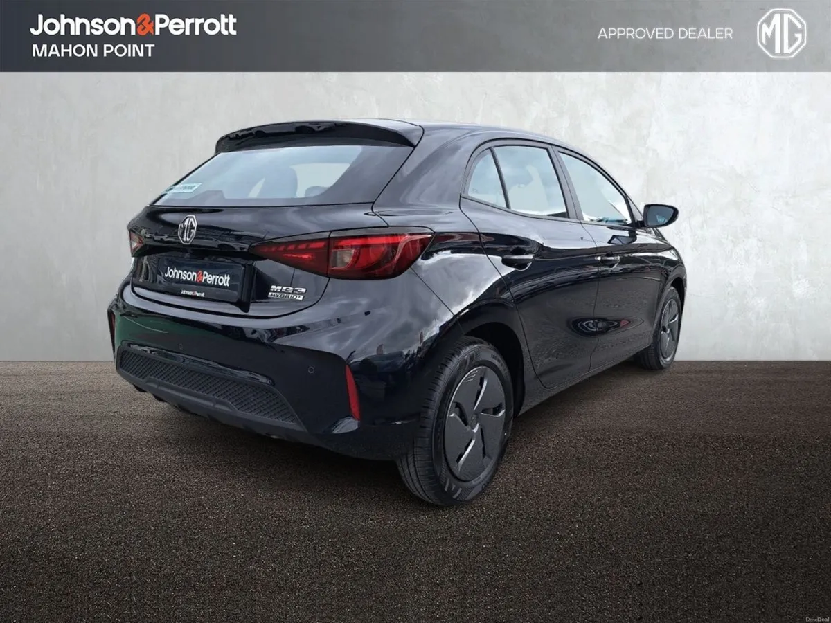 MG MG3 HYBRID AUTO *262 MODEL LIMITED OFFER* - Image 2